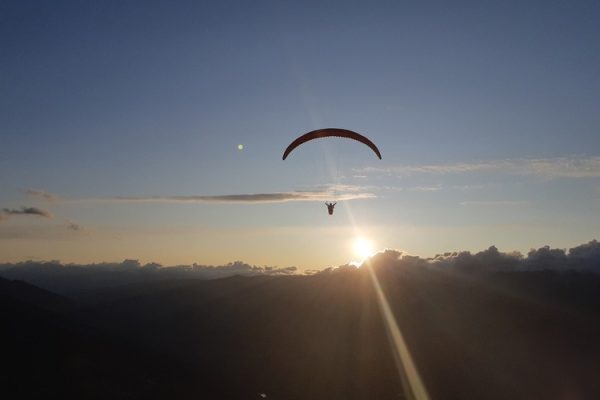 Air-Tarentaise-parapente-eTe-Vol-Parapente-KING-SUNSET-a-Bourg-Saint-Maurice---Les-Arcs